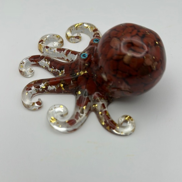 Red Jasper Crystal Chips and Gold Foil Flakes in Resin Octopus Figure - Picture 5 of 8